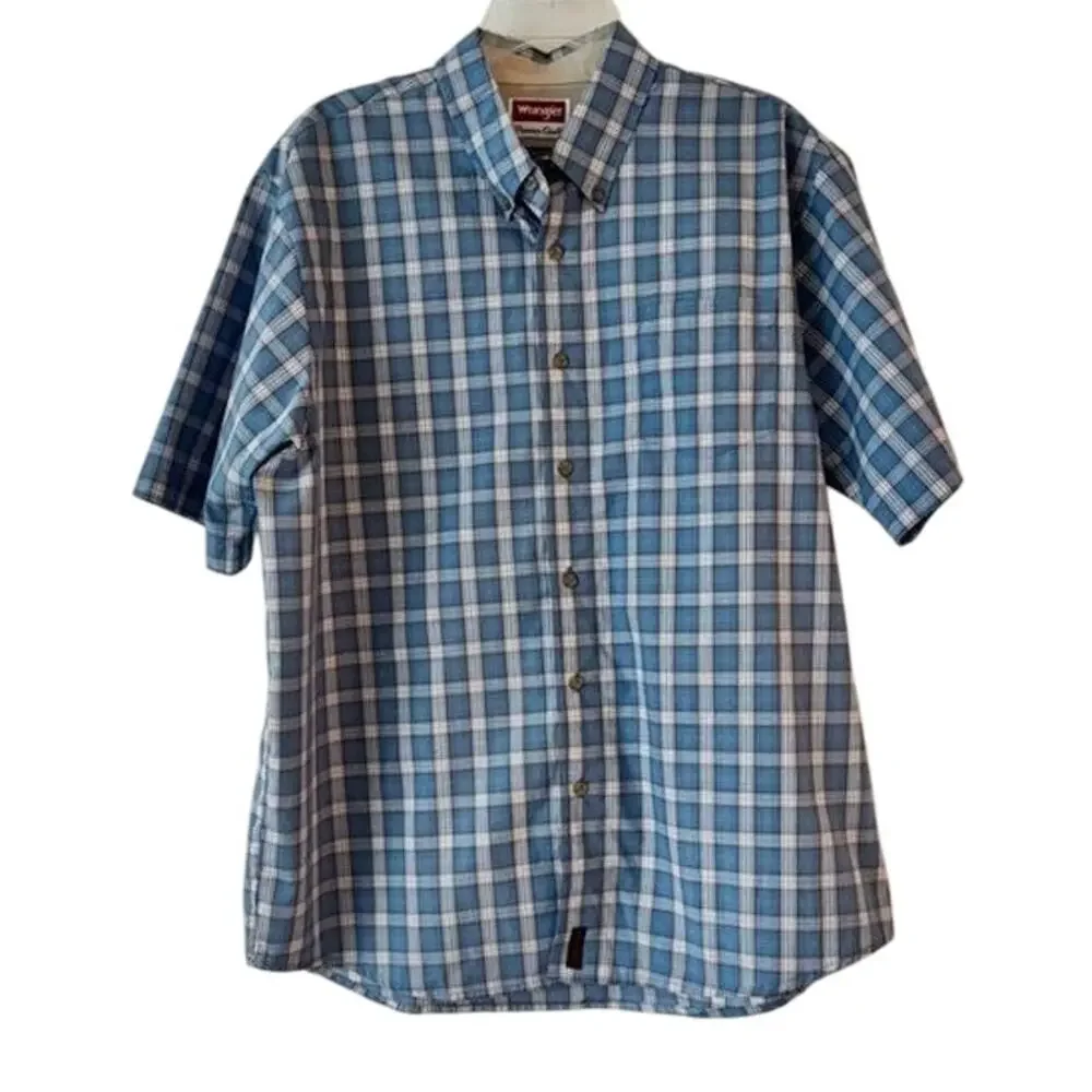 Wrangler Premium Quality Blue Plaid Short Sleeve Button-Up Shirt L